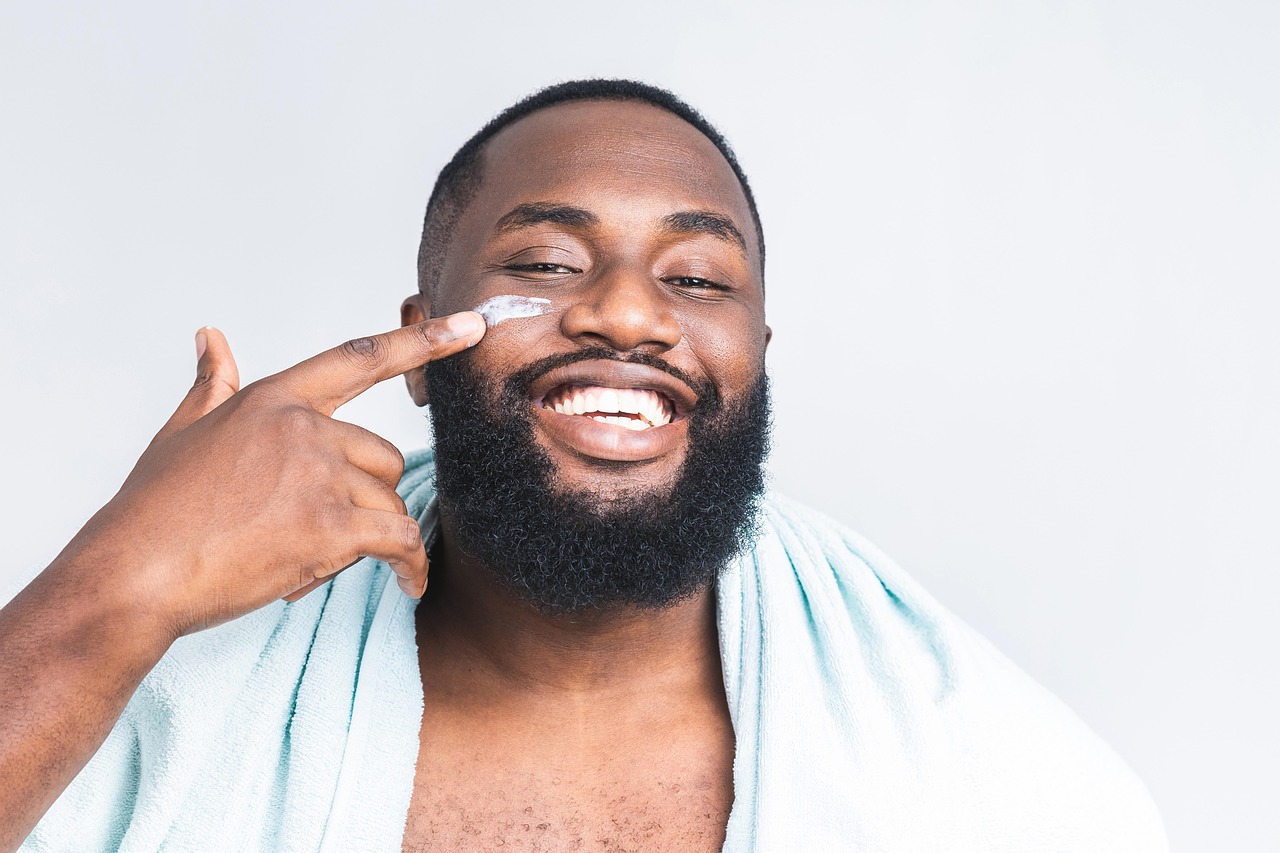 Come mantenere la pelle sotto la barba idratata e confortevole